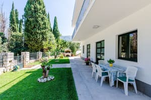 thumbnail: Terrace/patio