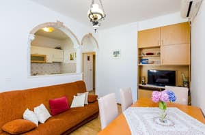 thumbnail: Living room