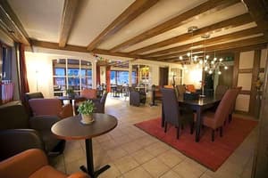 thumbnail: Restaurant