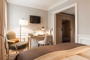 thumbnail: Room