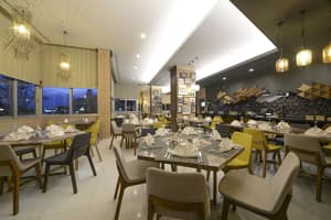 thumbnail: Restaurant