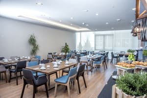 thumbnail: Restaurant