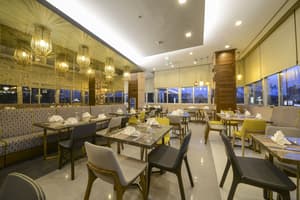 thumbnail: Restaurant