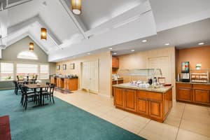 thumbnail: Breakfast area