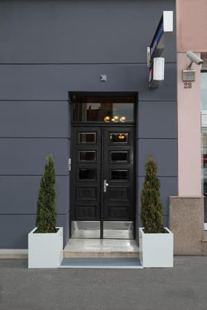 thumbnail: Exterior