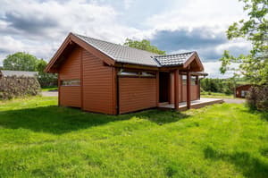 thumbnail: Exterior