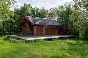thumbnail: Exterior