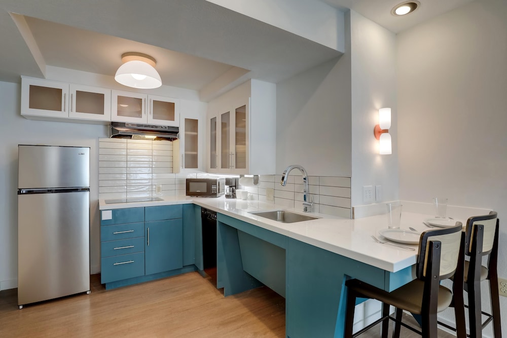 Private kitchenette