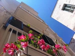thumbnail: Exterior
