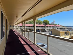 thumbnail: Exterior