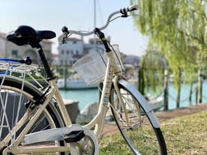 thumbnail: Bicycling