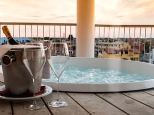 thumbnail: Balcony view
