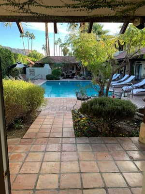 thumbnail: Courtyard view