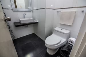 thumbnail: Bathroom