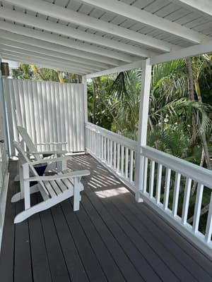 thumbnail: Balcony view