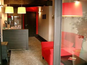 thumbnail: Interior entrance