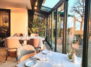 thumbnail: Restaurant