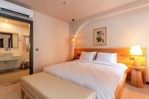 thumbnail: Room