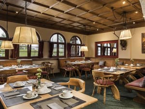 thumbnail: Restaurant