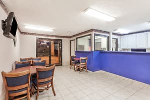 thumbnail: Interior entrance