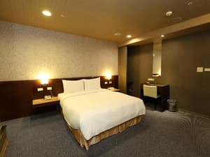 thumbnail: Room