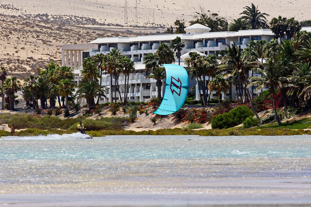 Surfing/boogie boarding