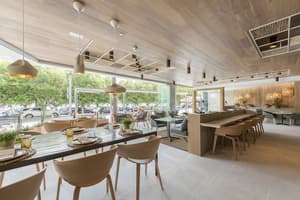 thumbnail: Restaurant