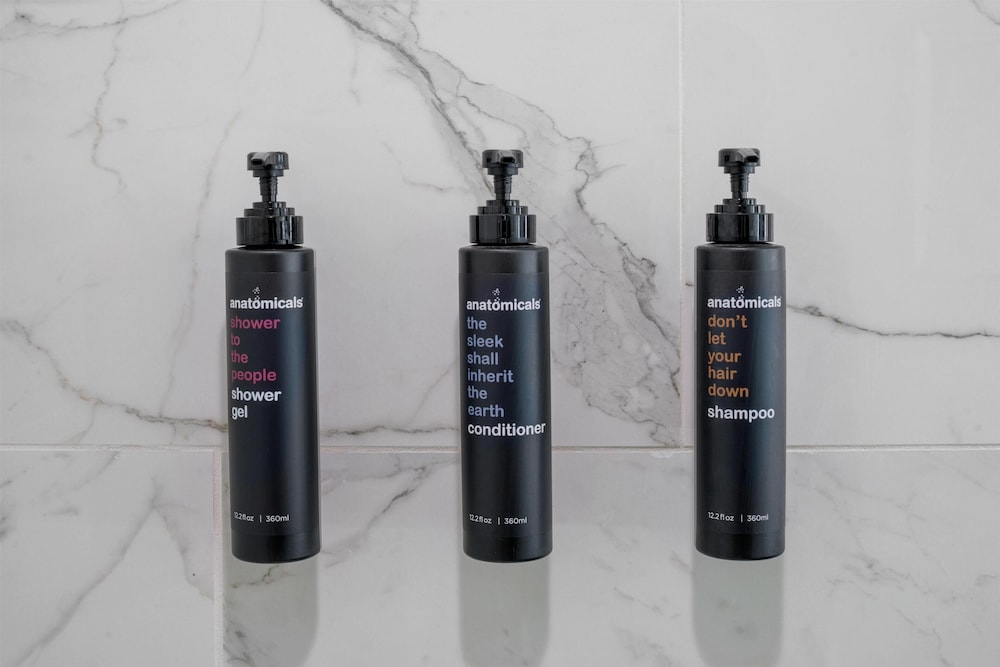 Bathroom amenities