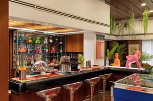thumbnail: Bar (on property)