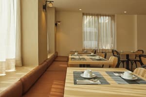 thumbnail: Restaurant
