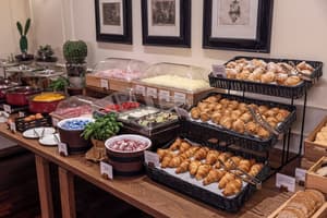 thumbnail: Breakfast area