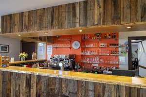 thumbnail: Restaurant