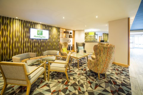 Work and socialise in our lobby lounge