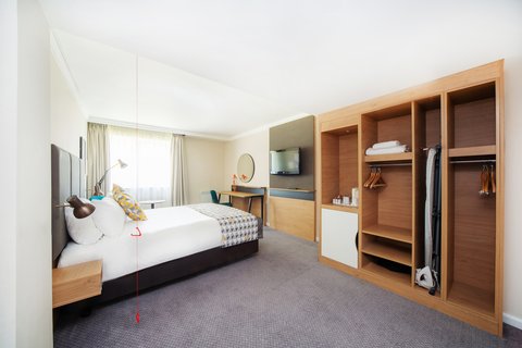 Wheelchair accessible hotel room at Holiday Inn Reading South
