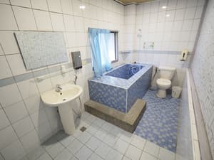 thumbnail: Bathroom