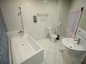 thumbnail: Bathroom