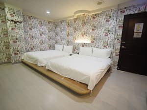 thumbnail: Room