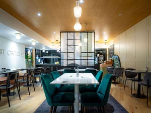 thumbnail: Breakfast area