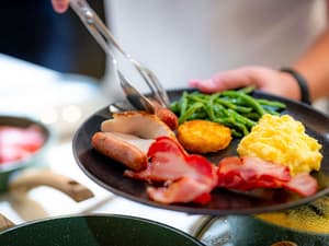 thumbnail: Breakfast area