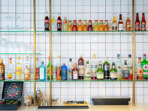 thumbnail: Bar (on property)
