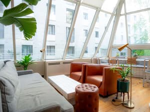 thumbnail: Bar (on property)