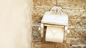 thumbnail: Bathroom amenities