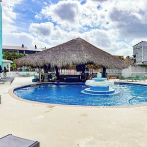 thumbnail: Outdoor pool