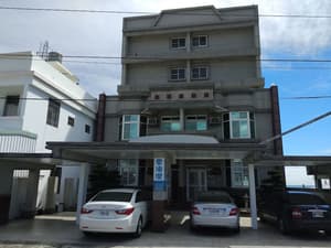 thumbnail: Front of property