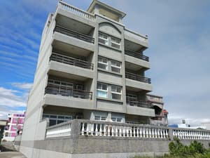 thumbnail: Front of property