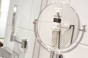 thumbnail: Bathroom amenities
