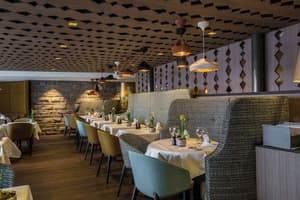 thumbnail: Restaurant