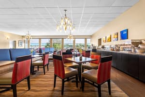 thumbnail: Breakfast area