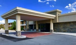 thumbnail: Front of property