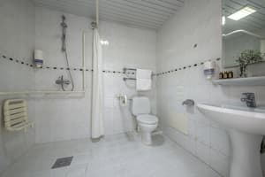 thumbnail: Bathroom shower